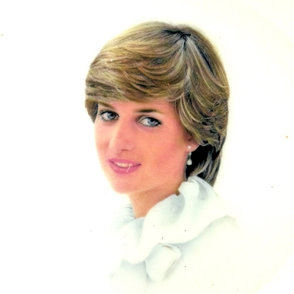 Royal Albert Bone China Plate - Prince Charles & Lady Diana Spencer Wedding 1981